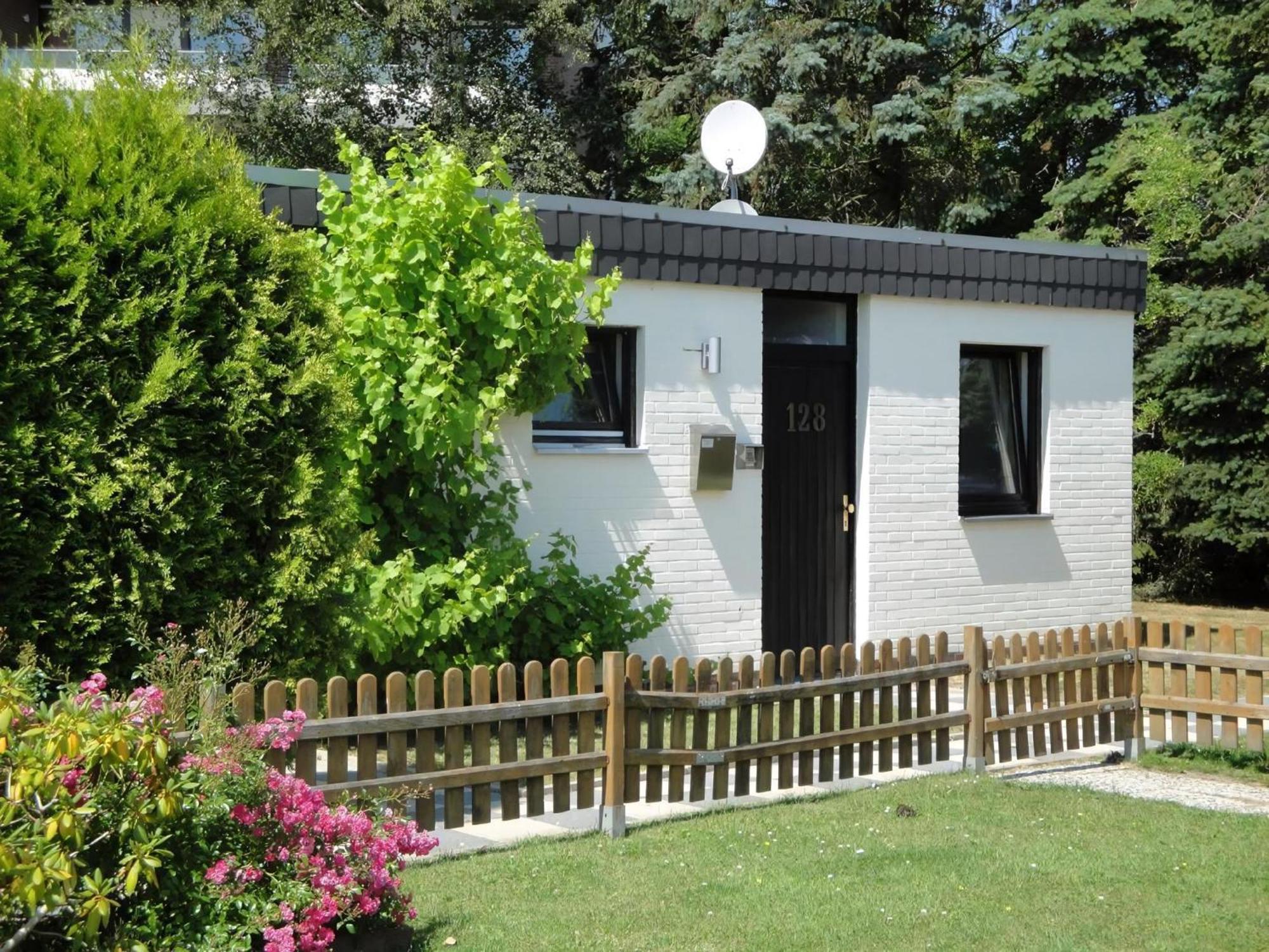 Schoenes Ferienhaus In Tossens Mit Schoenem Garten 布特亚丁根 外观 照片